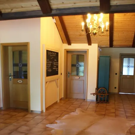 招待所 米克乡间别墅旅馆 3*