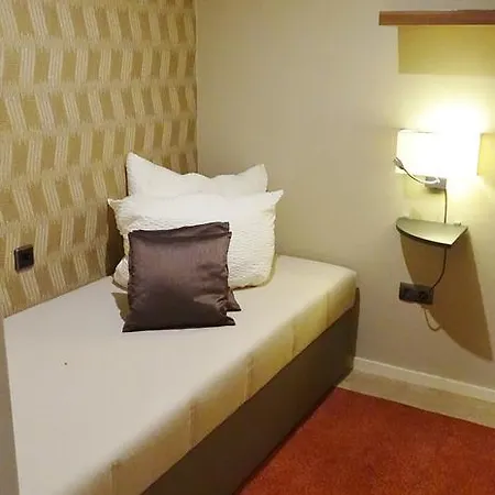 招待所 米克乡间别墅旅馆 Hontheim