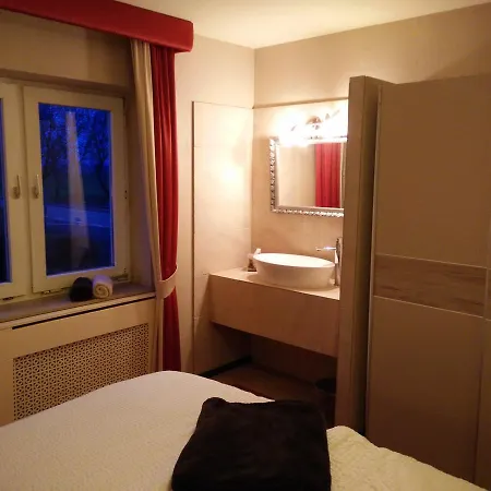 米克乡间别墅旅馆 招待所 Hontheim